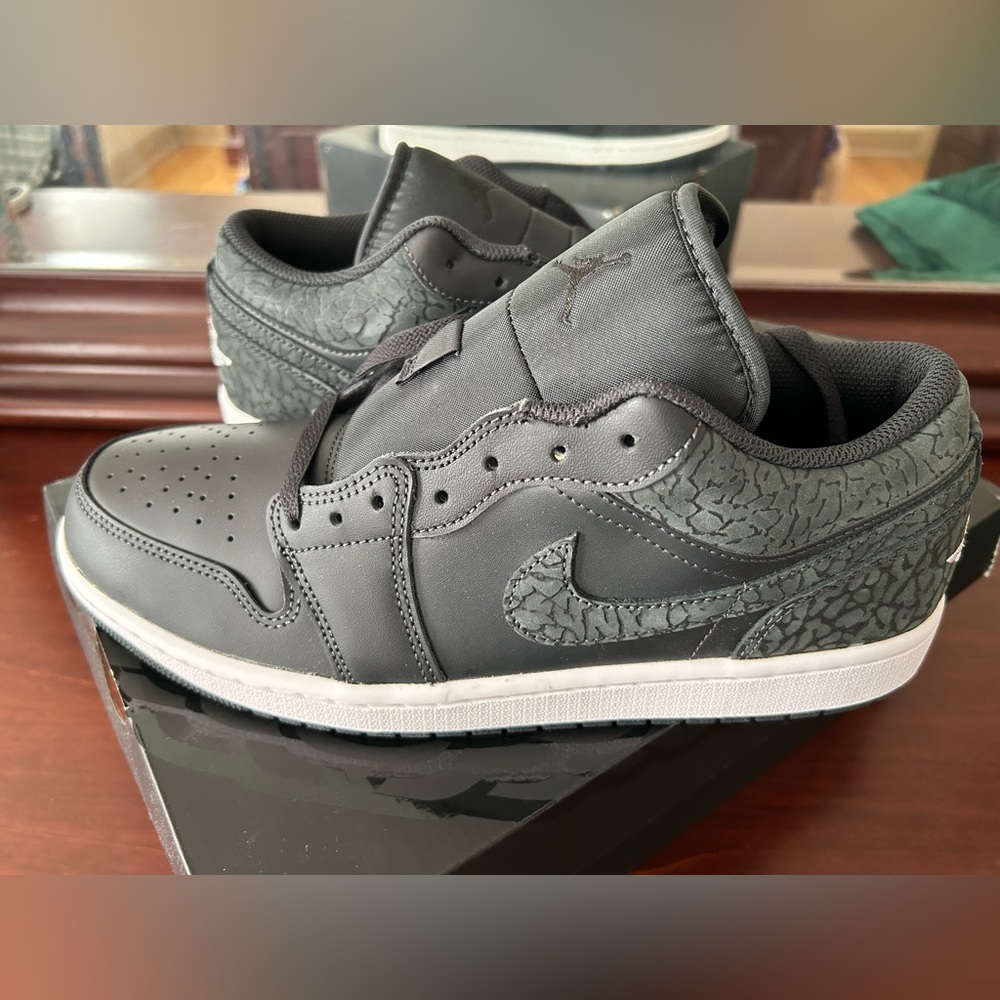 NIB Jordan 1 Low SE Sneakers - Black with Gray Elephant Print
